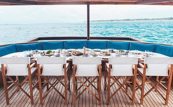 Rascal Charters yacht, Komodo, Indonesia