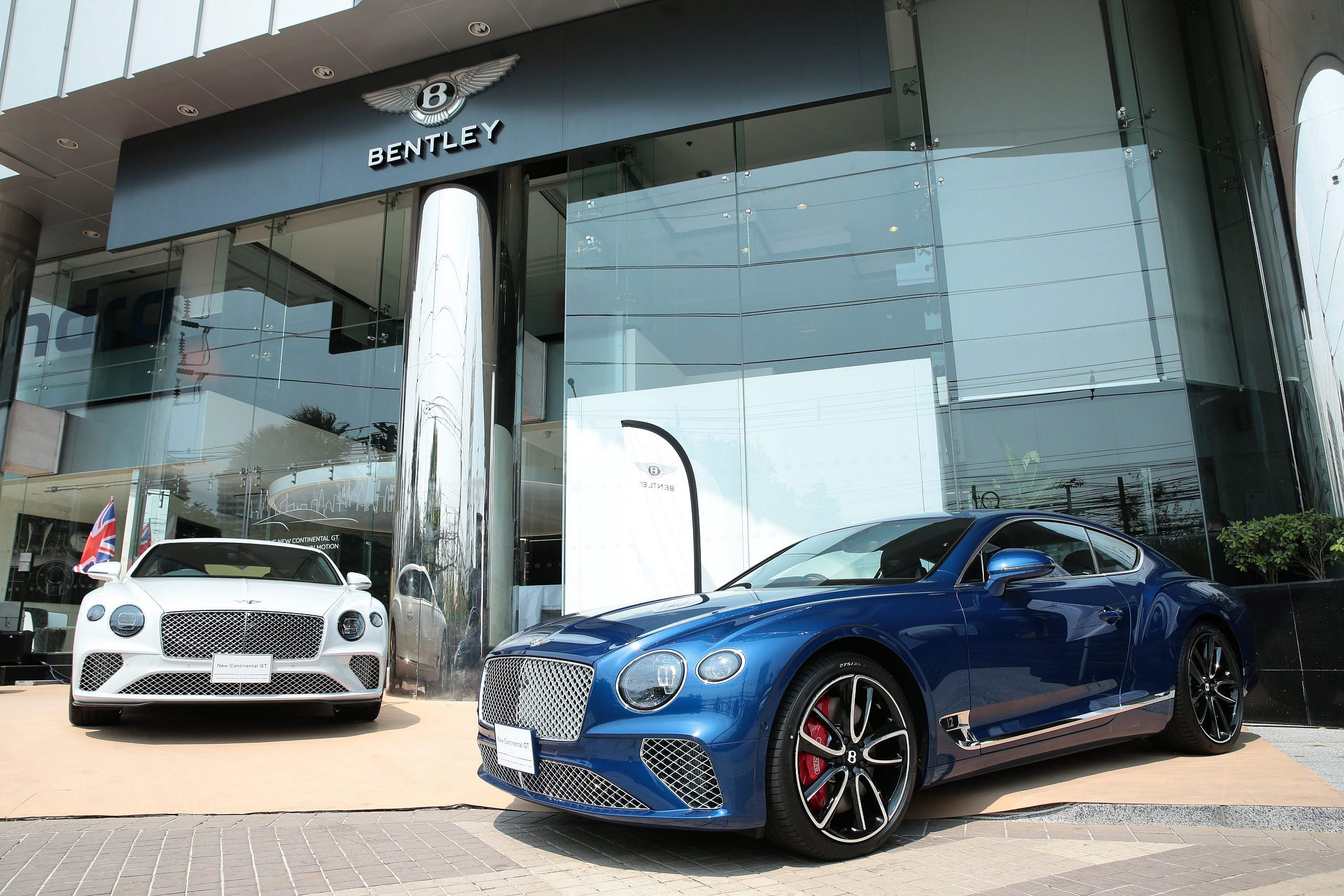 BENTLEY BANGKOK CELEBRATES GRAND OPENING OF THE FLAGSHIP SHOWROOM AT ...