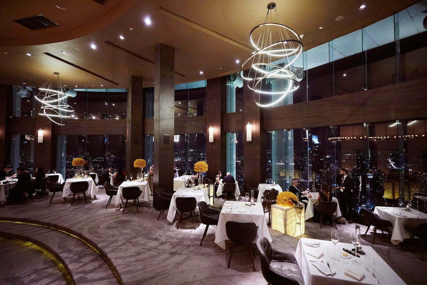 Mezzaluna restaurant at Lebua