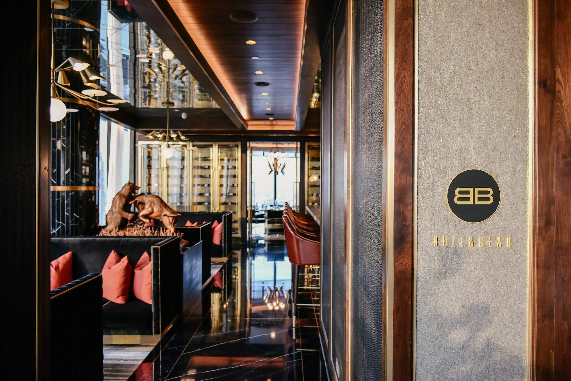 Bull & Bear steakhouse Bangkok, Waldorf Astoria